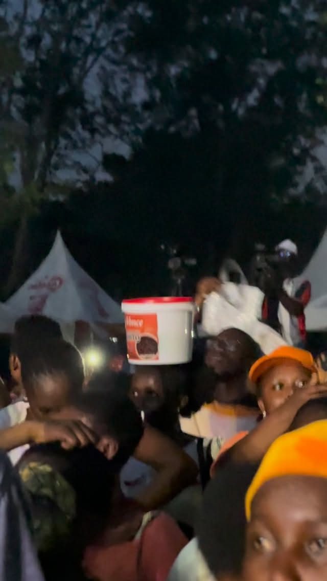 Instagram post from lavonce_tomatomix. This post is in position 3.