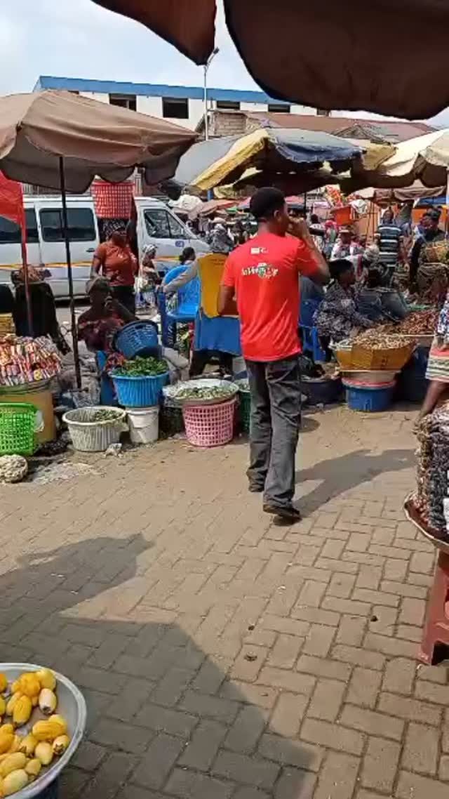 Instagram post from lavonce_tomatomix. This post is in position 1.